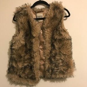 BB Dakota Sz S Faux Fur Vest